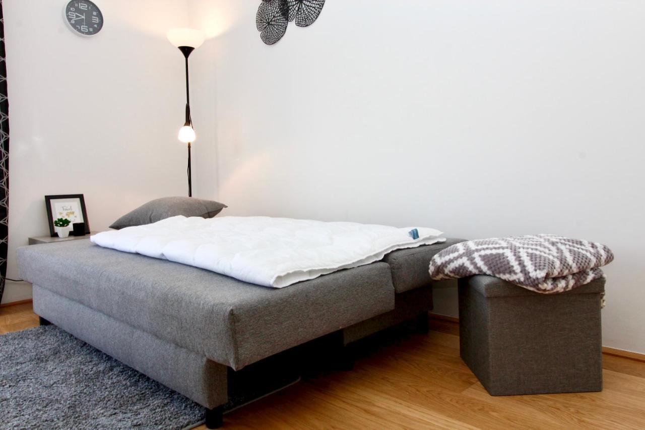 Modern Balcony Apartment With Pool Close To Lake In "Donaustadt" Відень Екстер'єр фото